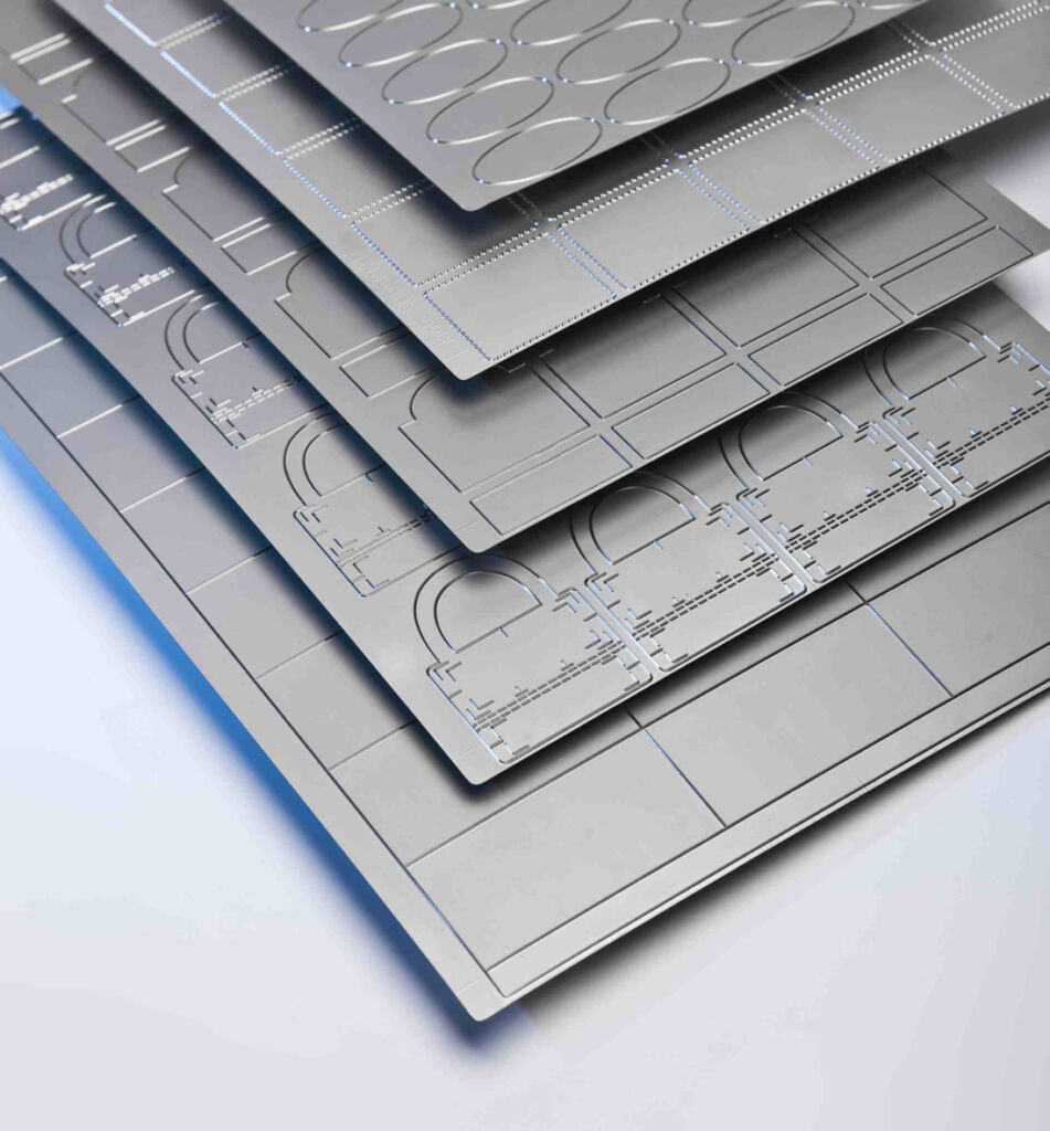 Nicht von Pappe 3 Das Portfolio von Wink Stanzwerkzeuge umfasst hochpräzise Stanzbleche, Rotationszylinder, Bandstahlschnitte sowie weitere Maschinenkomponenten