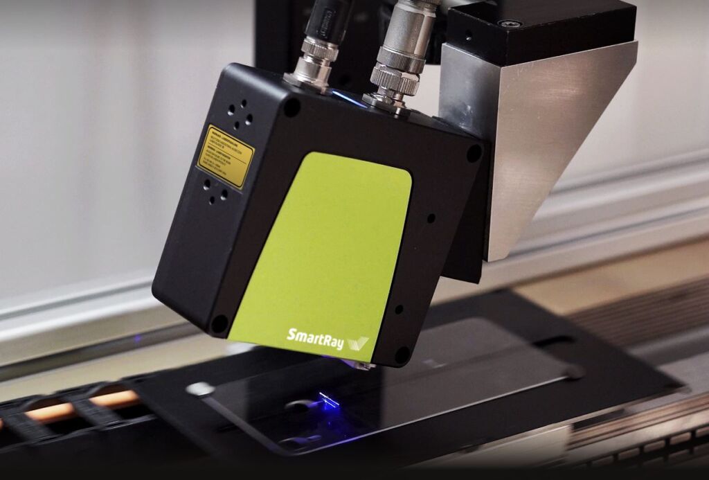 65.536 Shades of Grey 2 Der 3D-Sensor Ecco 95.015G von
SmartRay ermöglicht 16Bit-Z-MapGraustufenbilder mit 65.536 Graustufen.