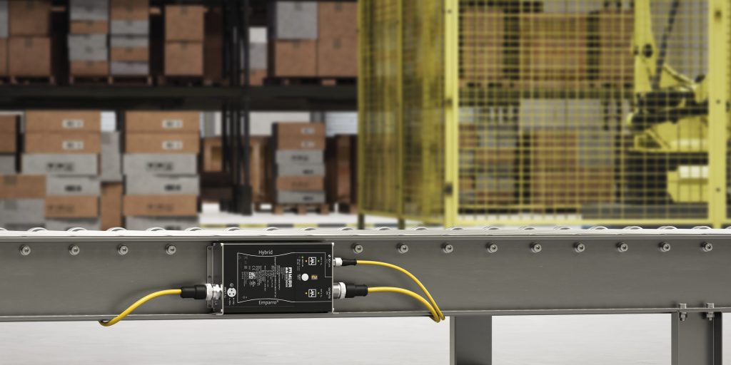 Ab ins Feld! 2 Hybrid-Netzteile bieten mehrere Funktionen in einem Gerät: Stromversorgung, Lastkreisüberwachung und Kommunikation.