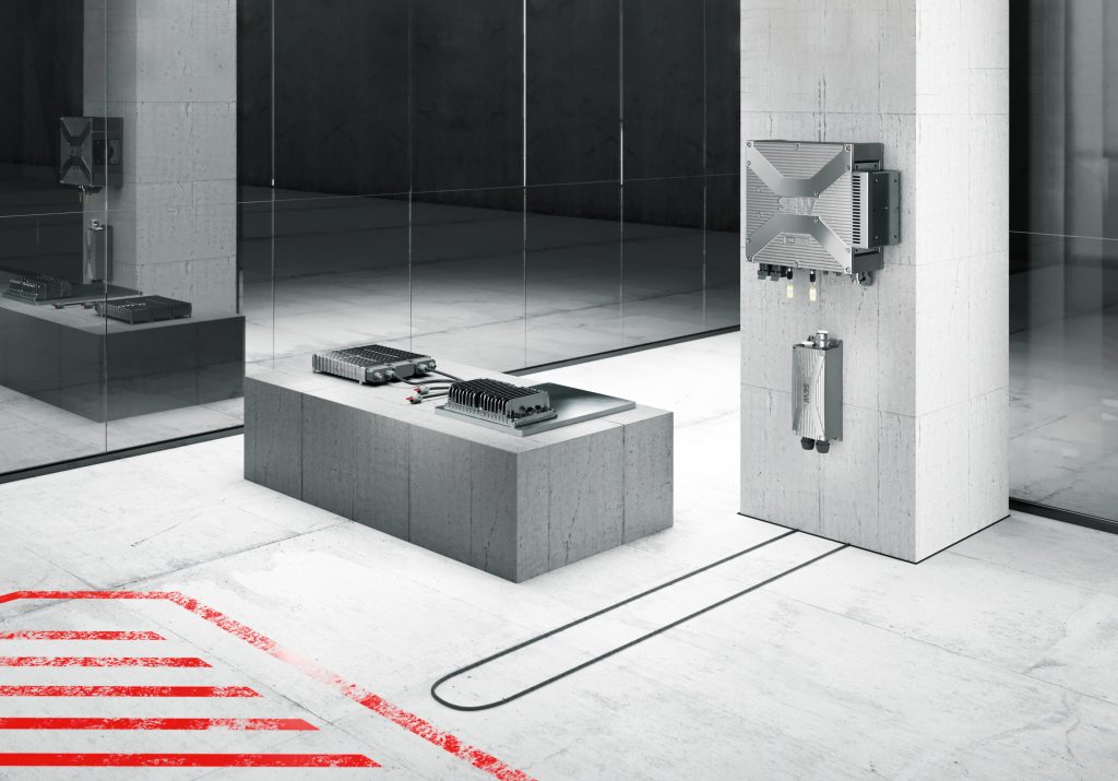  Mit Movitrans Spot sind die Fahrzeuge unabh&auml;ngig von festen Strecken oder Linienleitern und k&ouml;nnen sich autonom und frei im Raum bewegen.