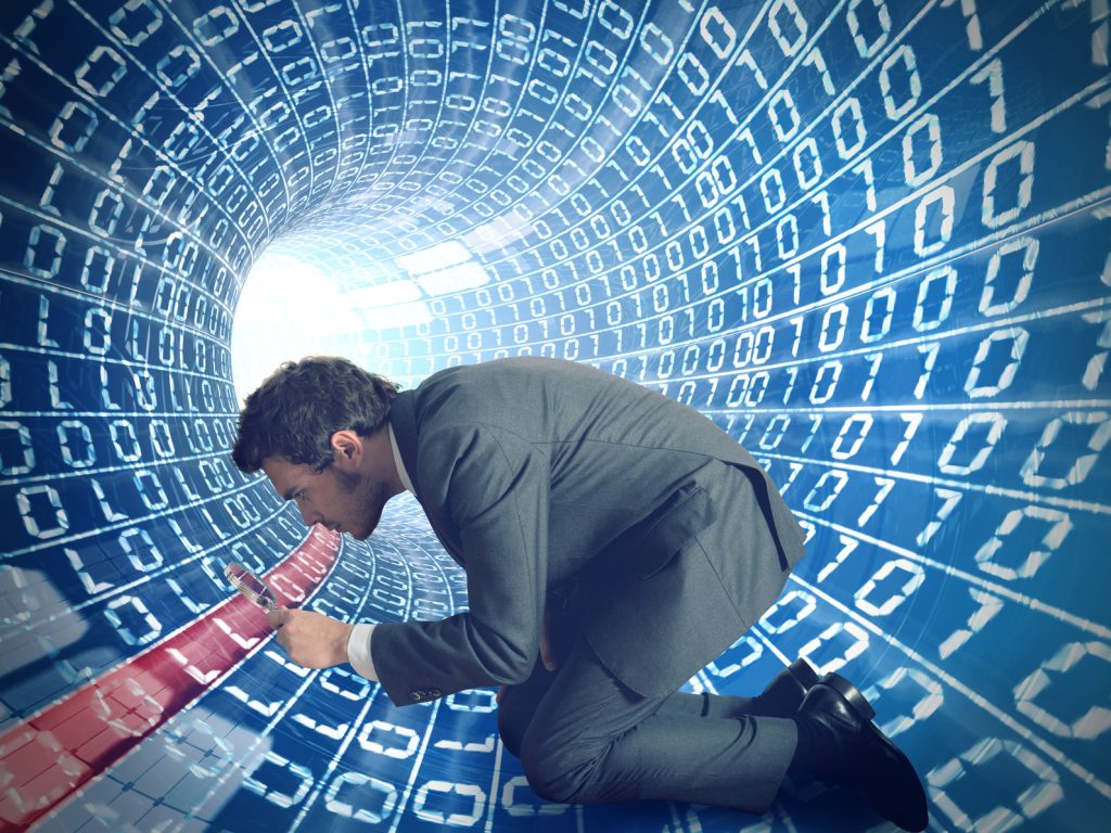 Die Cloud richtig absichern 1 Businessman searching virus in a internet cable