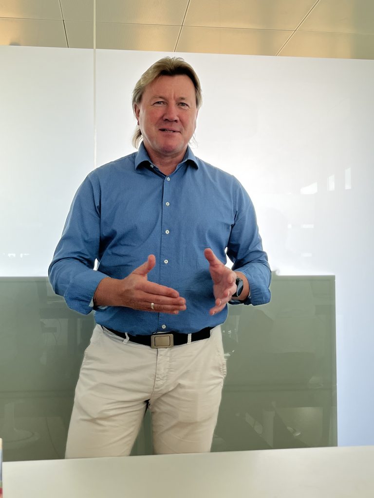 "Vario-X reicht &uuml;ber 
die eigentliche Plattform 
hinaus vom Sensor 
bis in die Cloud."
Peter Ohr, Murrelektronik