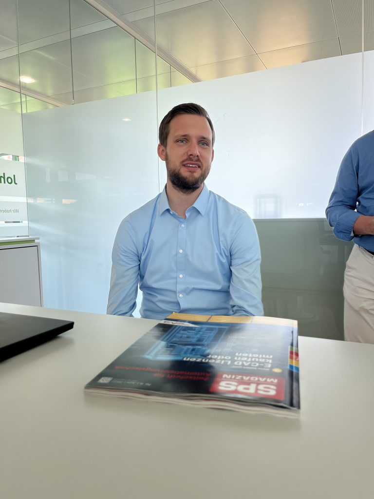 "Der gro&szlig;e Kundennutzen von Vario-X liegt im 
Installations- und 
Verdrahtungskonzept - 
damit lassen sich die 
Kosten massiv reduzieren."
Christian K&uuml;bler, Murrelektronik