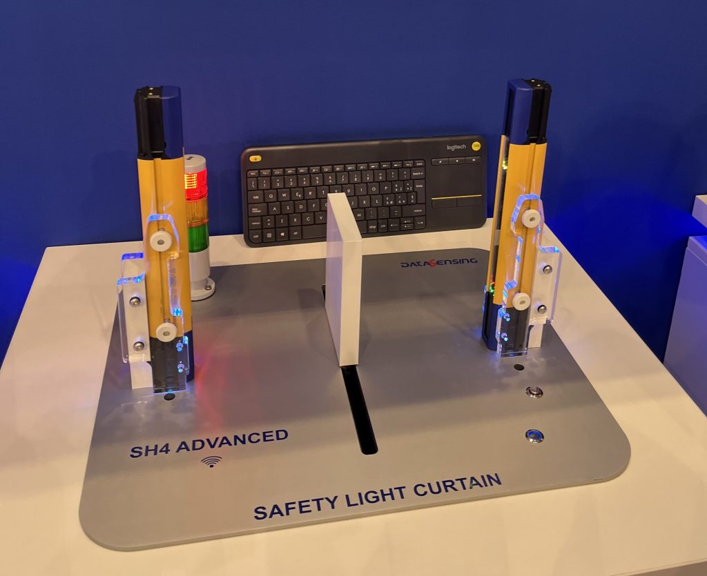 SPS-Sensor-Neuheiten im Überblick 3 Datasensing hat erstmals die neue Lichtschranken Serie SH4 Advanced vorgestellt.