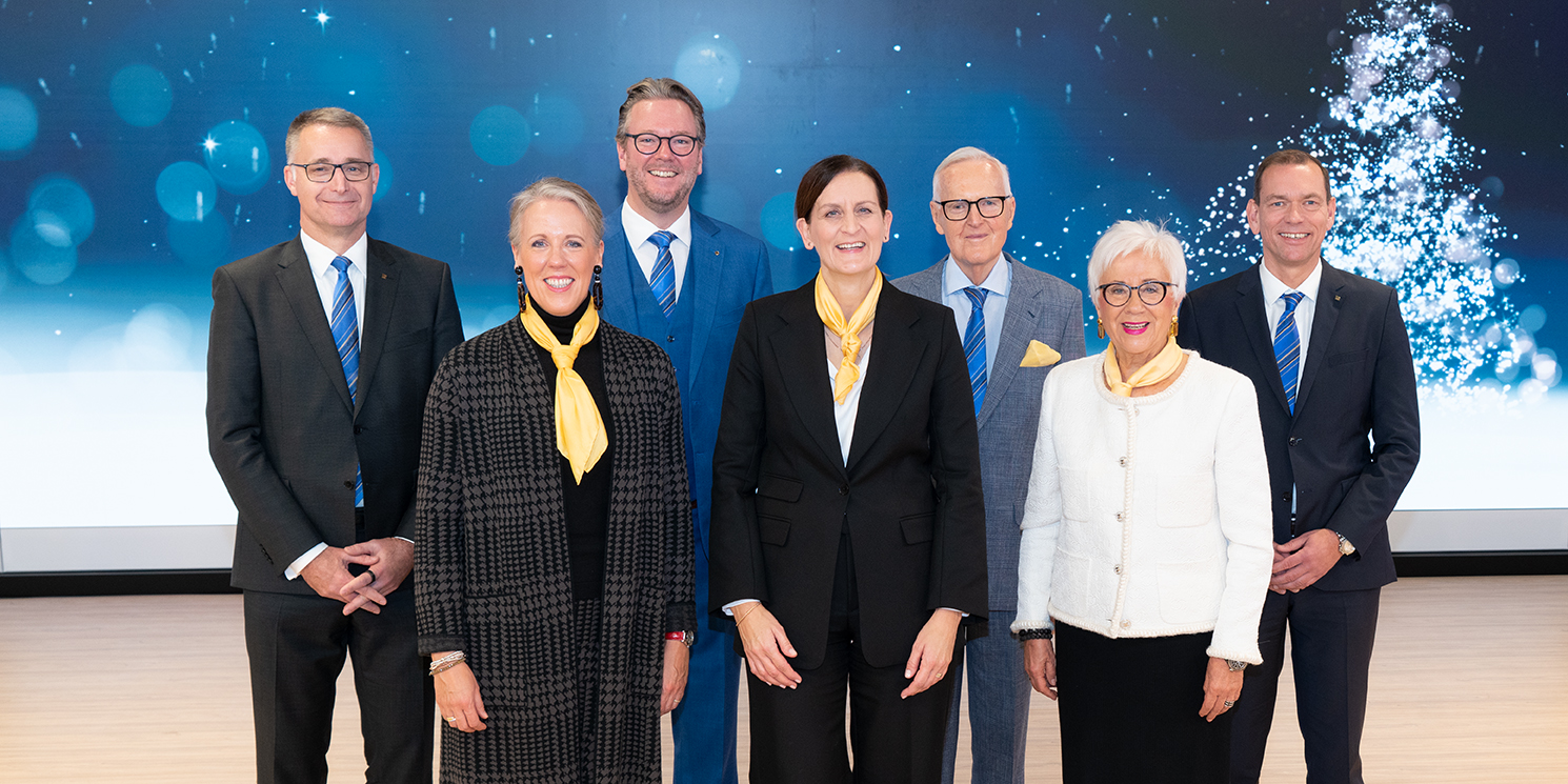 Harting mit 1Mrd.€ Umsatz