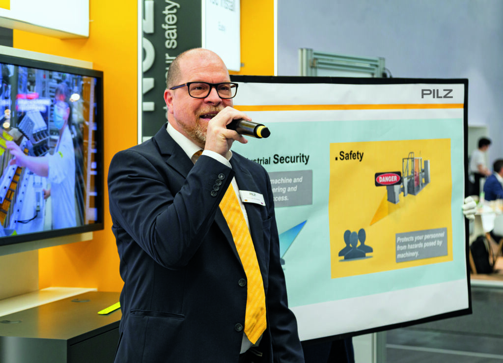 Pilz pr&auml;sentiert in Hannover, wie die Industrie durch eine zuverl&auml;ssige Safety und Security unterst&uuml;tzt werden kann &ndash; das Experten-Panel rund um die &bdquo;Safety und Industrial Security&ldquo; auf dem Stand des Automatisierungsunternehmens setzt in diesem Jahr Akzente hierf&uuml;r.