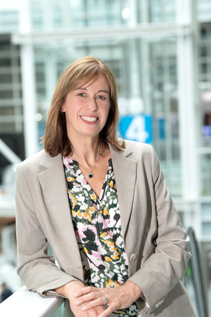 "Das Fachgespräch
steht im Mittelpunkt" 2 Weder Aussteller noch
Besucher müssen großen Zeit- oder Kostenaufwand stemmen, um sich auf der All About Automation zu treffen.
Tanja Waglöhner, Easyfairs