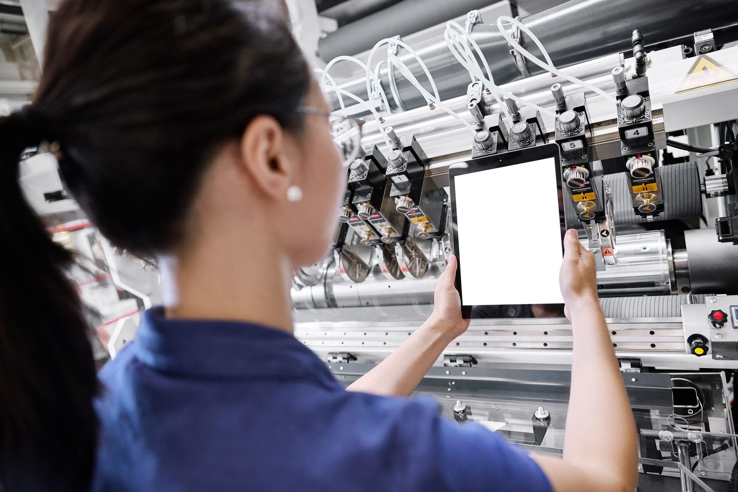 Maschinenhersteller setzt auf Fernwartung per IIoT-Plattform