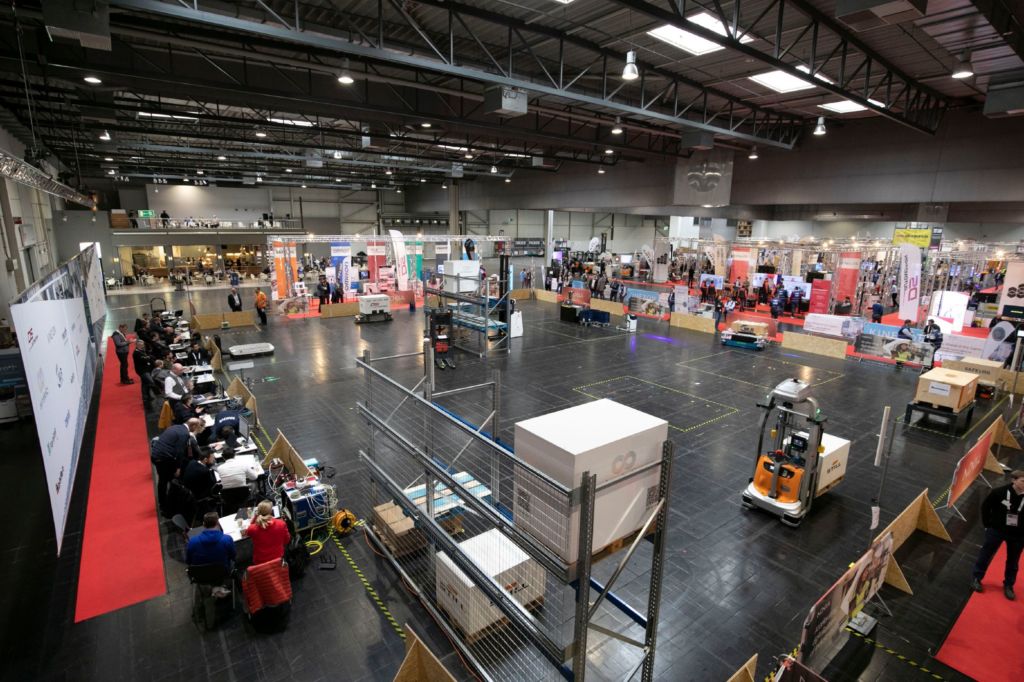 Neuer Showcase: Mobile Robots in Production