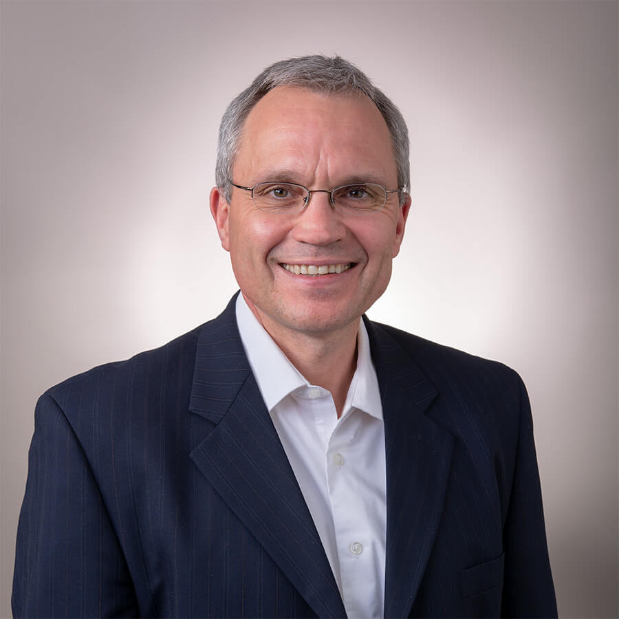 Eröffnung von KEB Canada 1 Andreas Delius, Präsident von KEB America