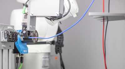 Flexible Kabelmontage mit Robotern 9 Flexible Kabelmontage
mit Robotern