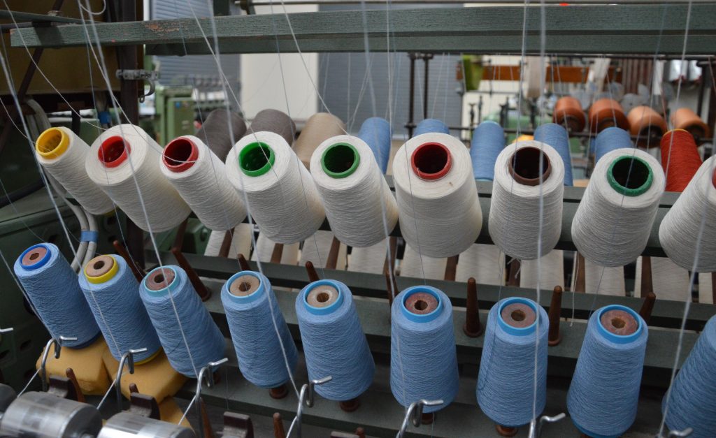 Immer bestens orientiert 3 Der AD37 wird wegen seiner hohen Dynamik und Absolutgenauigkeit auch in Textilmaschinen verbaut.