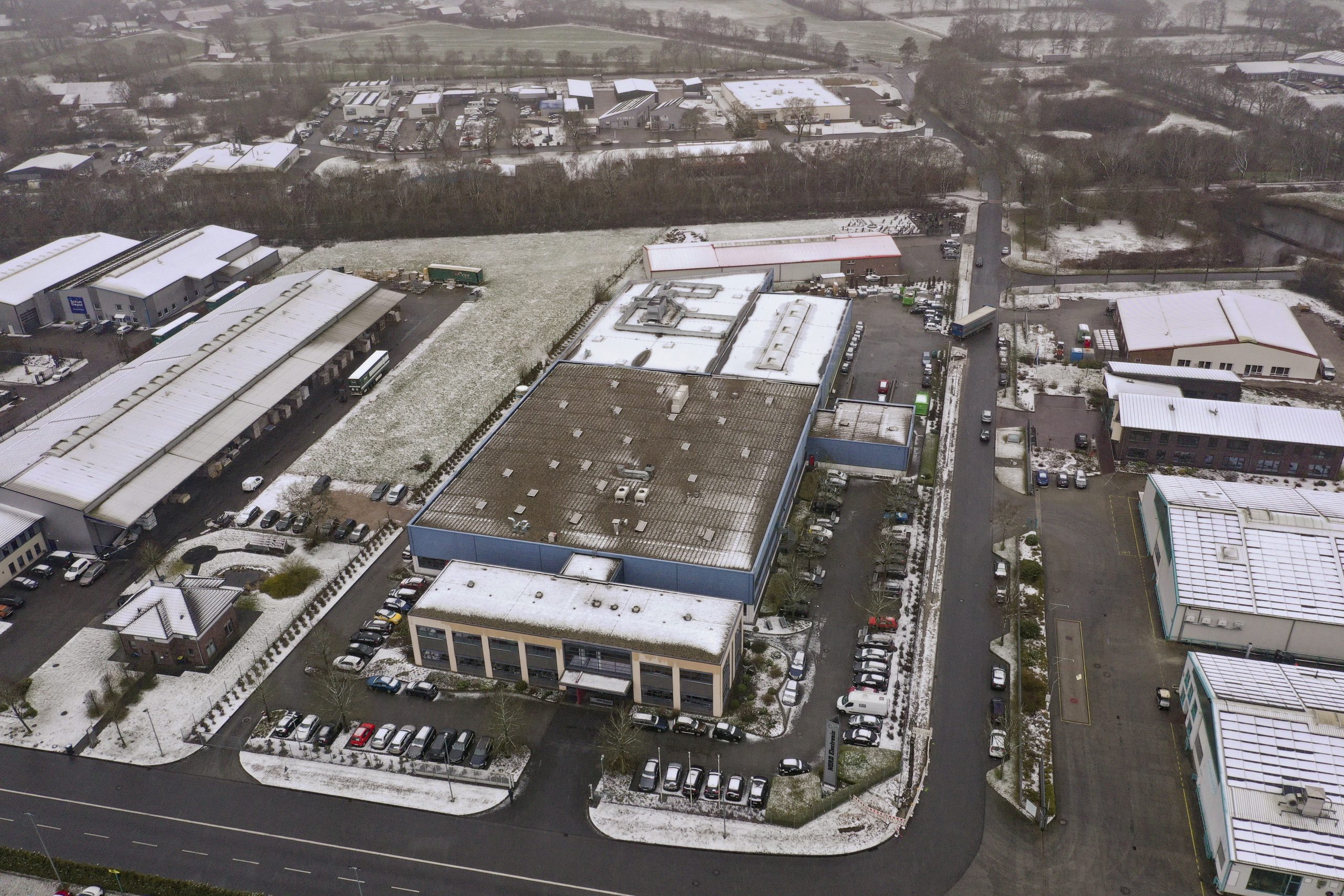 Flexible Elektronikfertigung ermöglicht kundenspezifische Antriebslösungen 10 Flexible Elektronikfertigung ermöglicht kundenspezifische Antriebslösungen