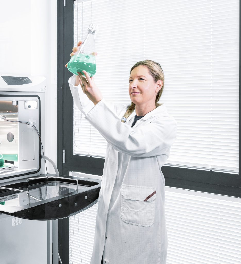 Ich arbeite an 
nachhaltigen 
Innovationen und blicke mit Zuversicht in die Zukunft.
Nina Gai&szlig;ert, Festo