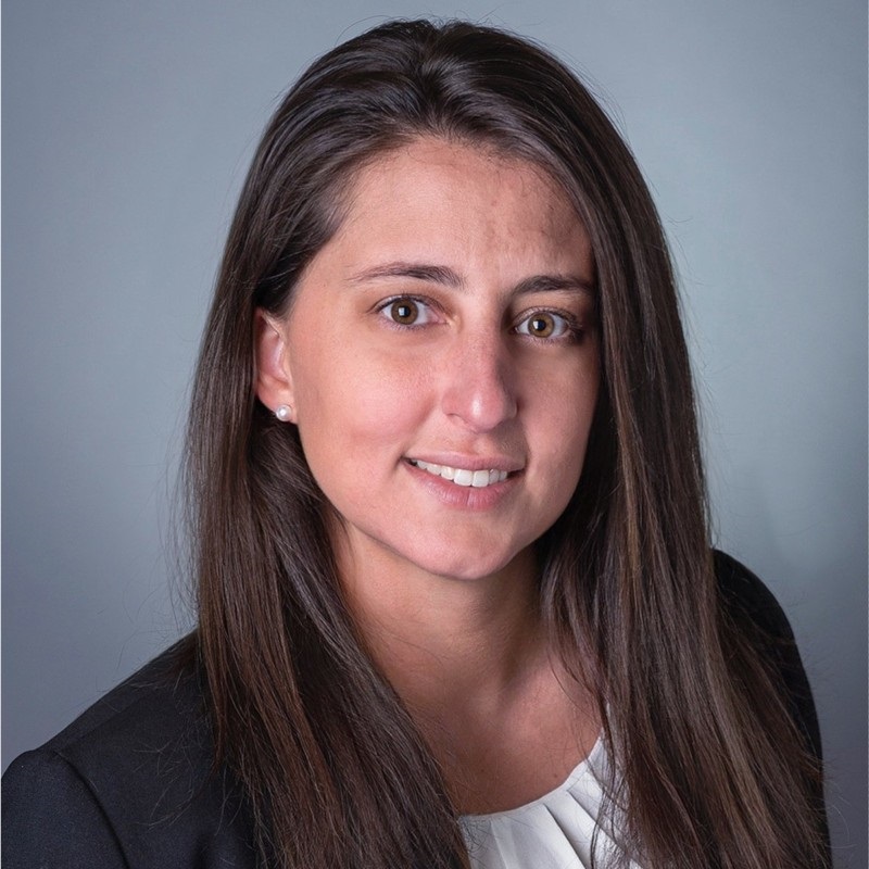 Alexandra Rangel, National PowerXpert Anwendungsingenieurin f&uuml;r die Sparte Stromversorgungskomponenten bei Eaton zeigt die wichtigsten Fragen auf: &bdquo;Welche Kosten fallen bei einem m&ouml;glichen Ausfall dieses Werkzeugs an? Was ist, wenn es die gesamte Fertigung ausf&auml;llt, welcher Verlust entsteht beispielsweise nach acht Stunden Produktionsausfall? Die F&auml;higkeit, Daten zu erfassen und intelligente Entscheidungen dar&uuml;ber zu treffen, wird also etwas sein, das in die Kapitalrendite als Ganzes einflie&szlig;en wird.&ldquo;