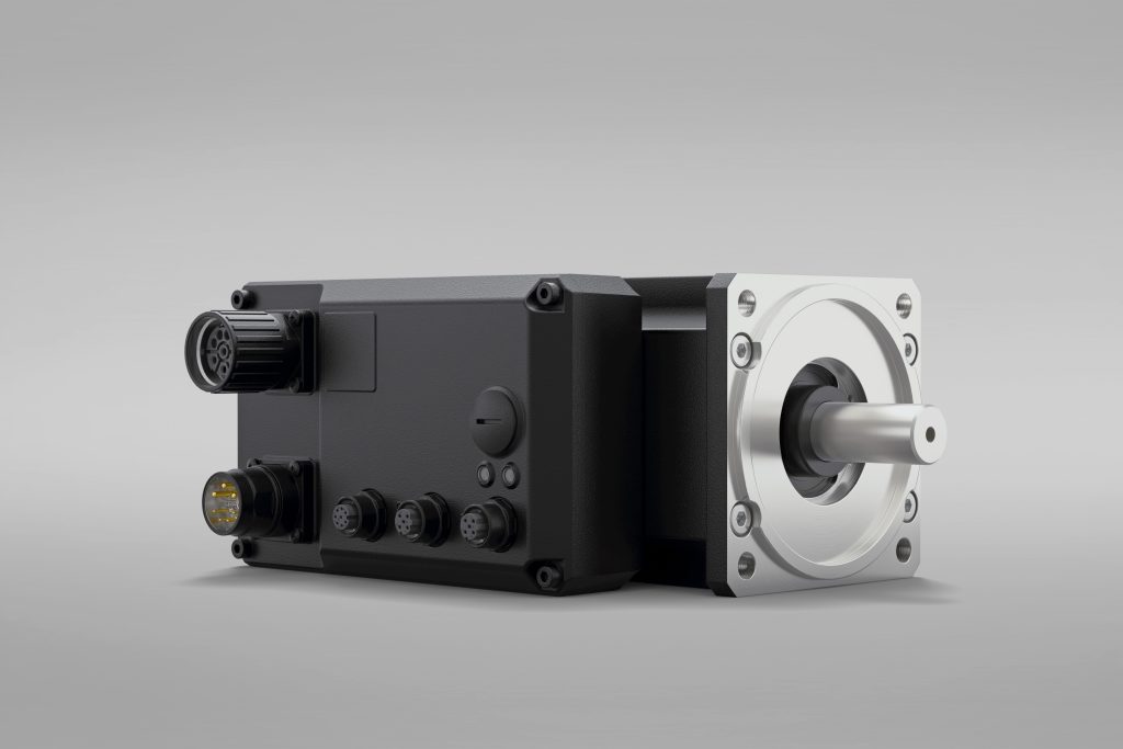  Der Synchron-Servomotor mit integriertem Wechselrichter iDT 5 spart Zeit beim Einbau. Der Wechselrichter sitzt hier direkt verdrahtet auf dem Servomotor.