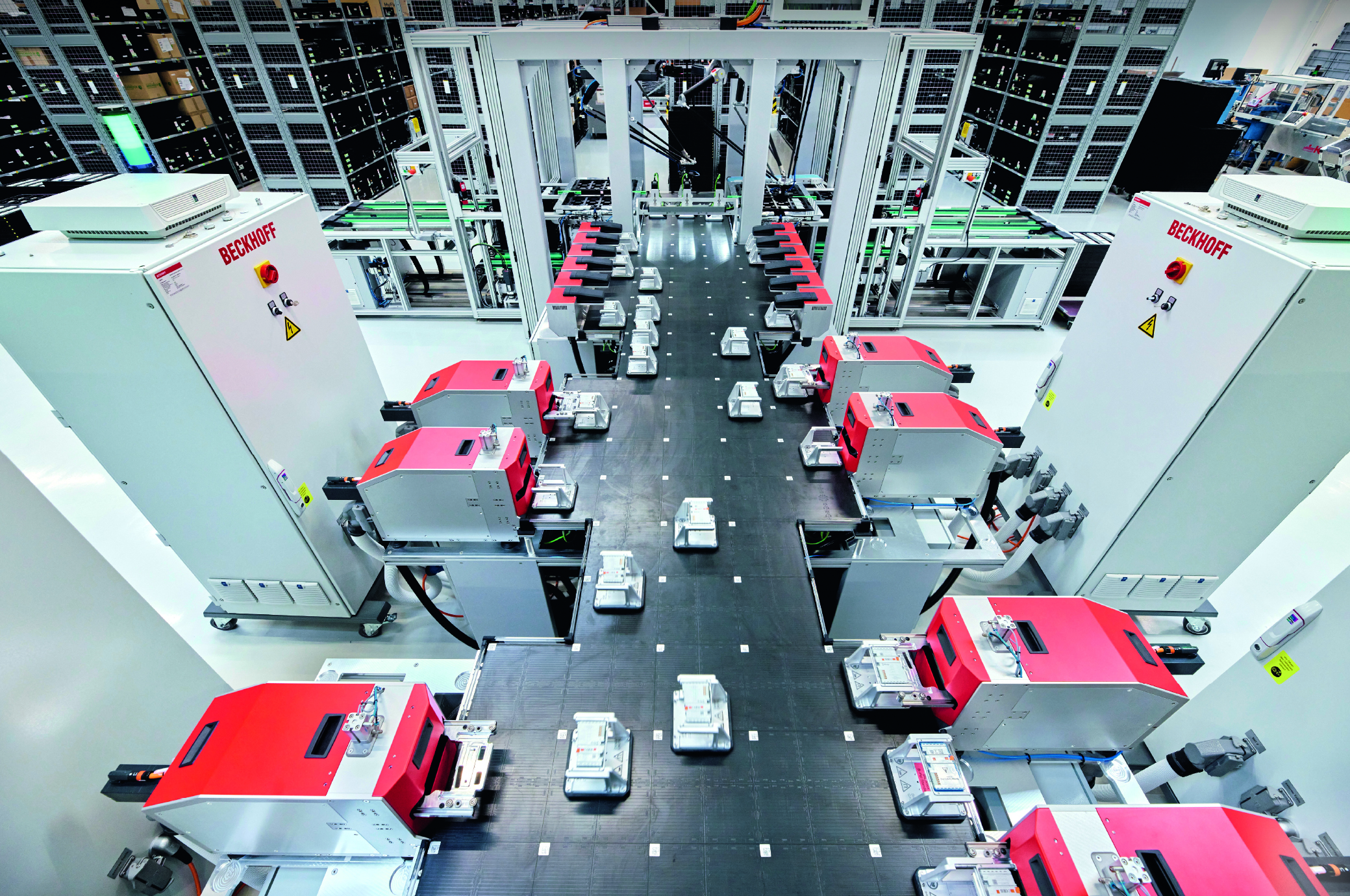 Transportsystem steigert Kapazität und Durchsatz trotz flexibler Fertigung