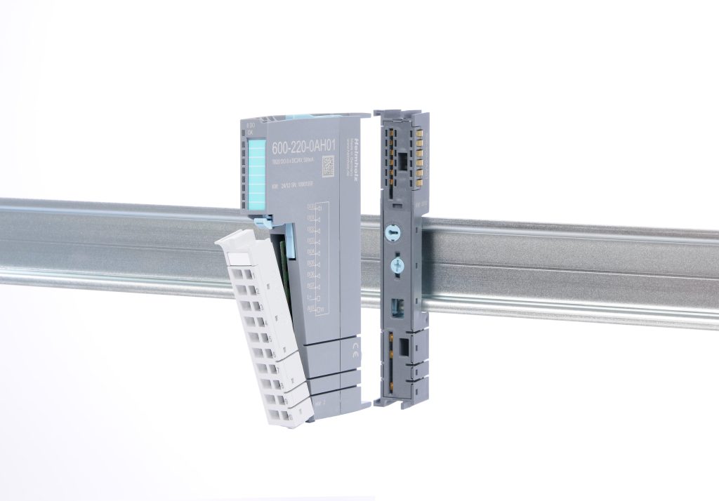 Mit Peak Shaving zur Energiewende 4 Der 3-teilige Modulaufbau ermöglicht
eine schnelle Wartung und/oder Erweiterung.