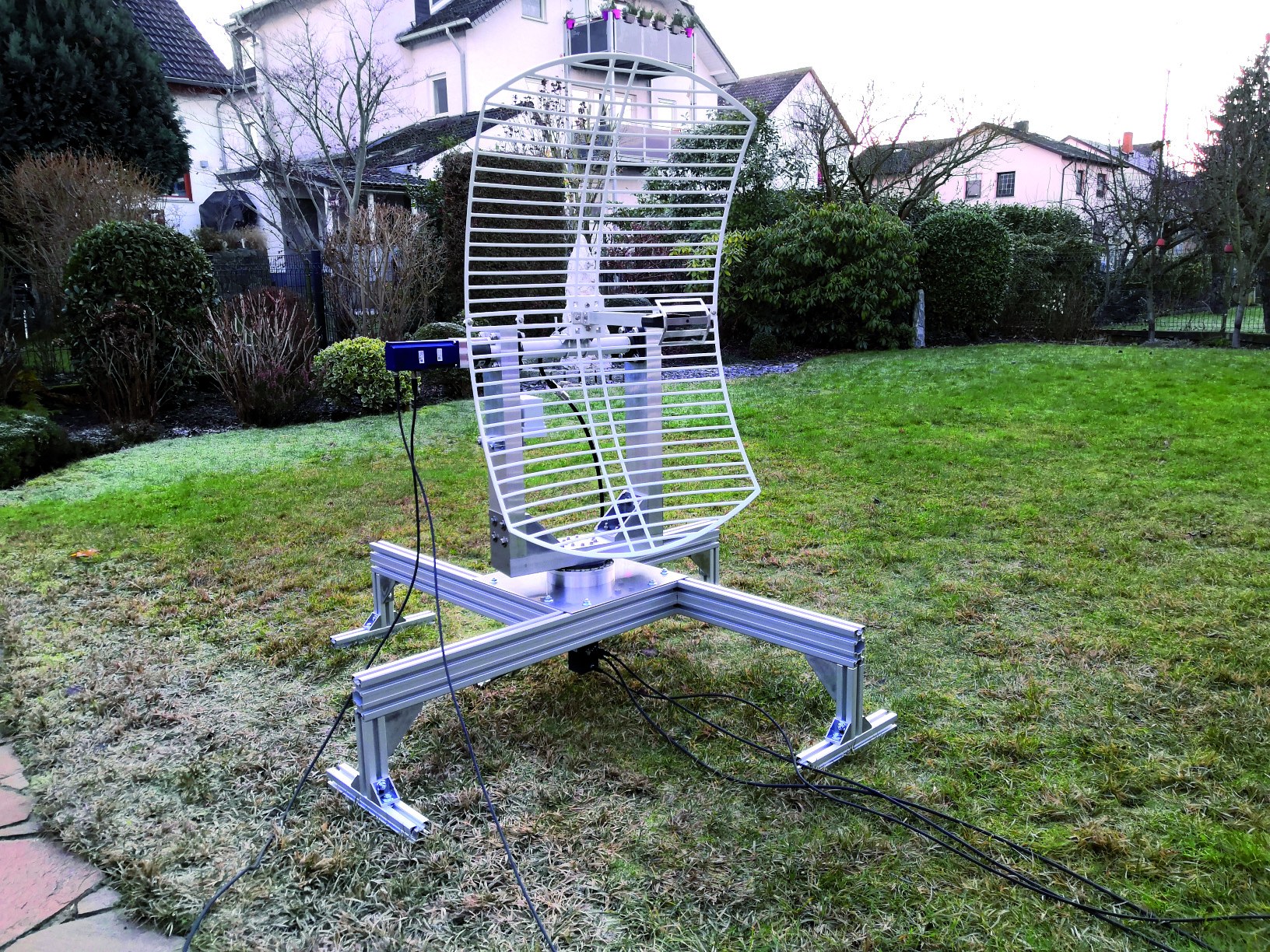 Antennennachführung für Kleinsatelliten