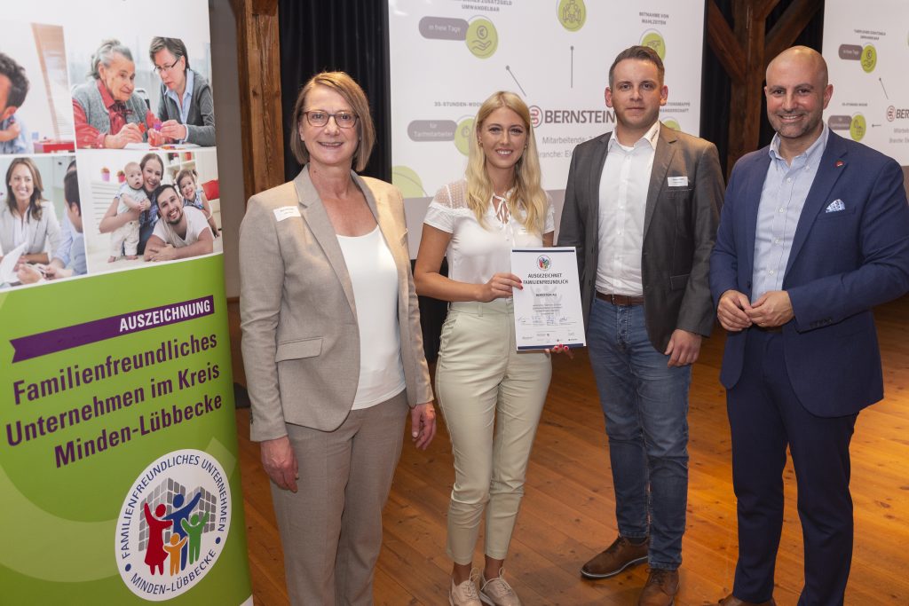 Bernstein erhält Auszeichnung 1 MG 7468