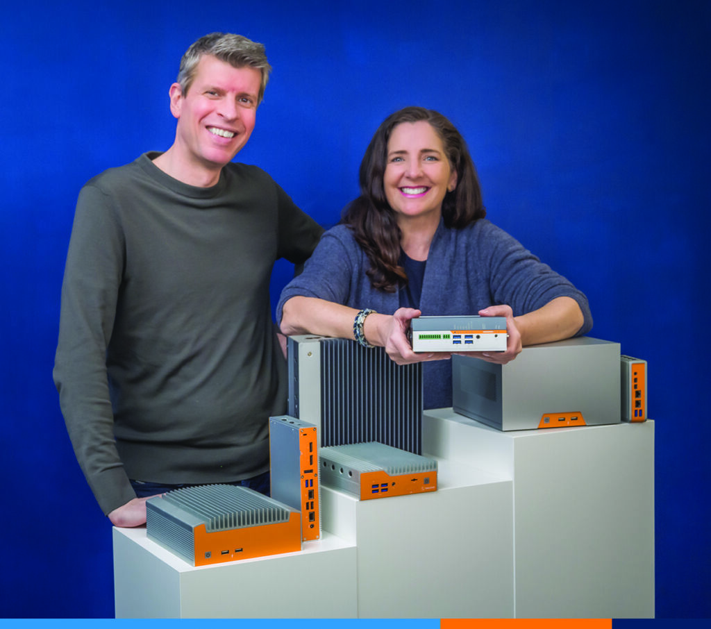 OnLogic Roland Lisa 104x92mm CMYK