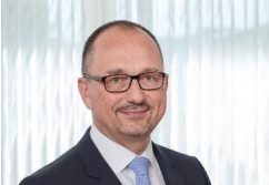 Veränderungen im Vorstand von ABB Deutschland 11 Veränderungen im Vorstand von ABB Deutschland