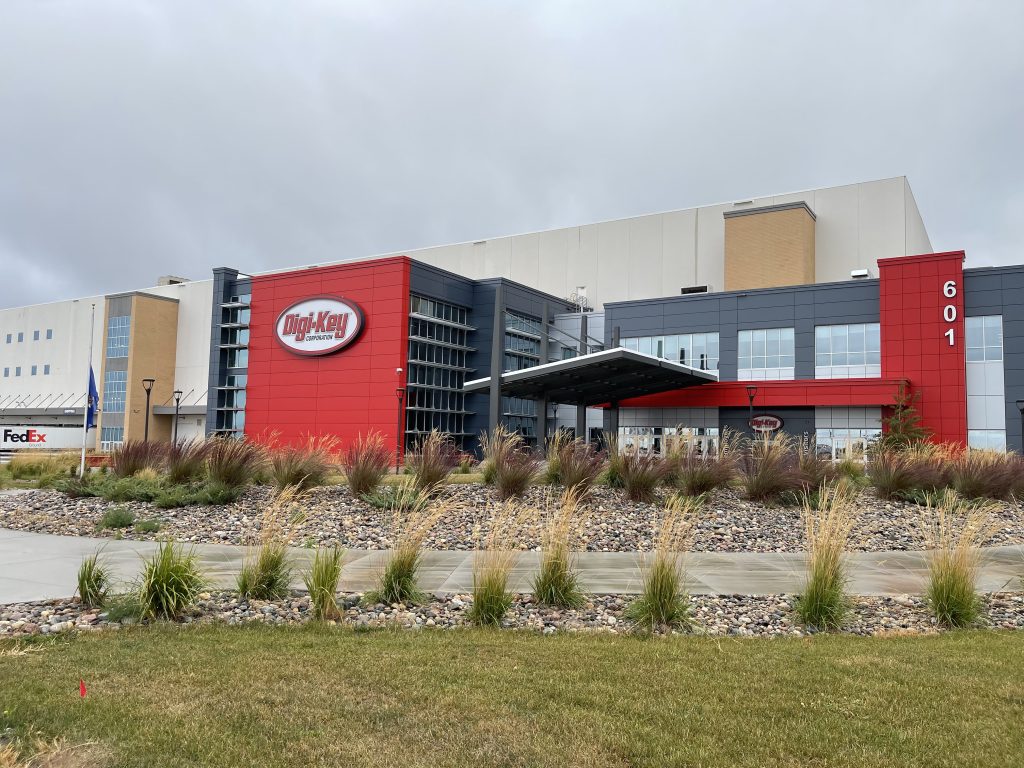 Von Thief River Falls in die ganze Welt 1 289979 PDCe