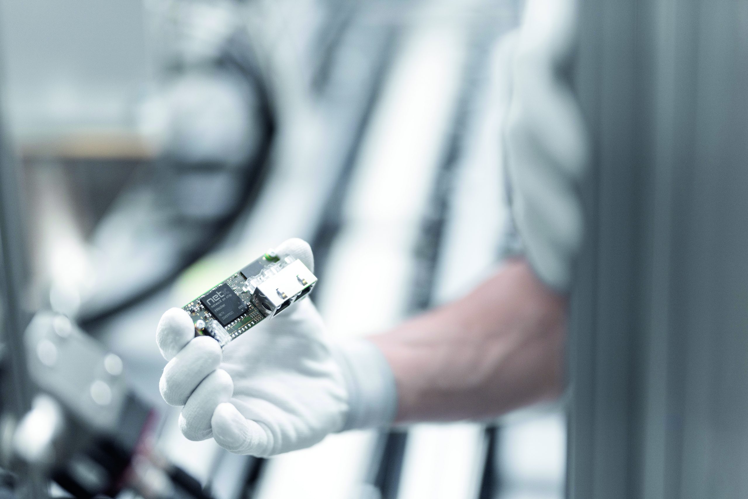 NetX-90-Multiprotokollprozessor – der Tempomacher für Automatisierungsprojekte 6 NetX-90-Multiprotokollprozessor – der Tempomacher für Automatisierungsprojekte