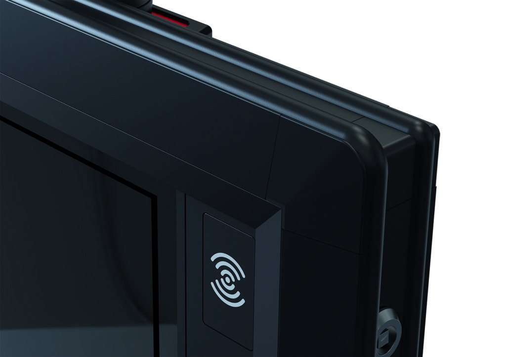 Assistenzsysteme machen den Werker produktiver 5 Die HMI-Bedieneinheiten lassen sich mit zahlreichen Peripheriegeräten wie RFID-Readern ausstatten.