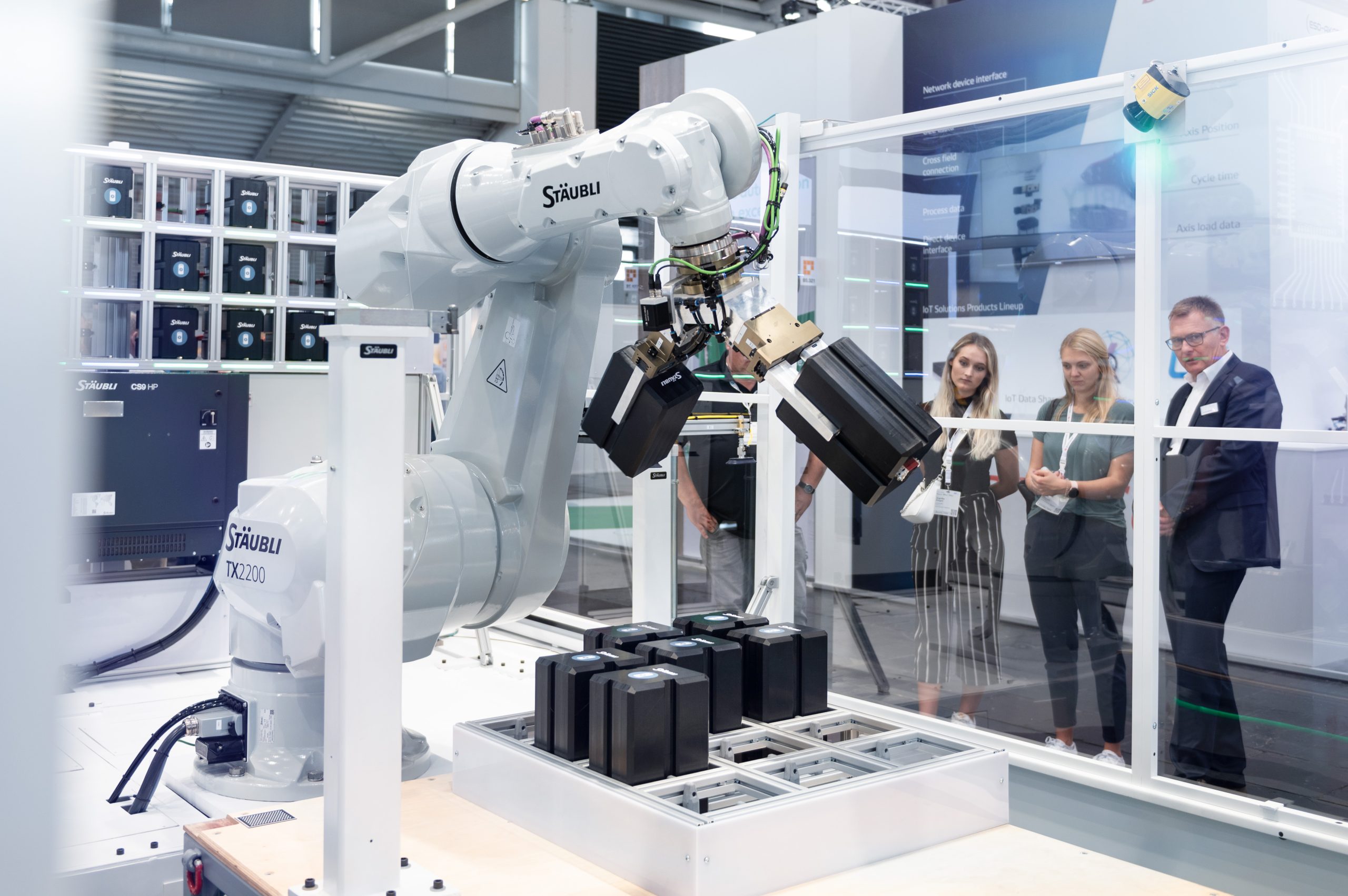 Das geht jetzt automatisch: Batterie und Ladestation sicher verbinden