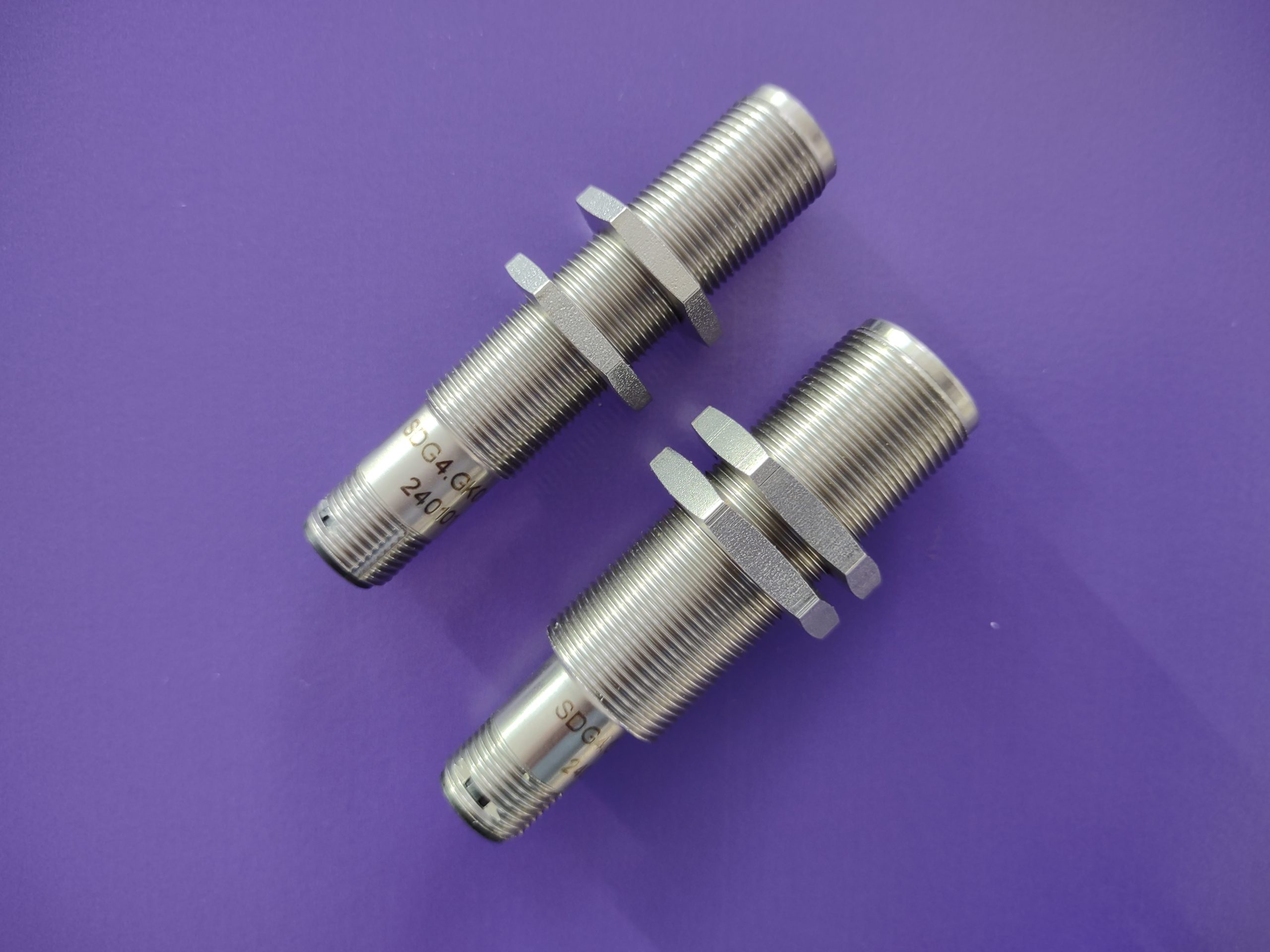 M14 und M18 Drehzahl-/Drehrichtungssensoren