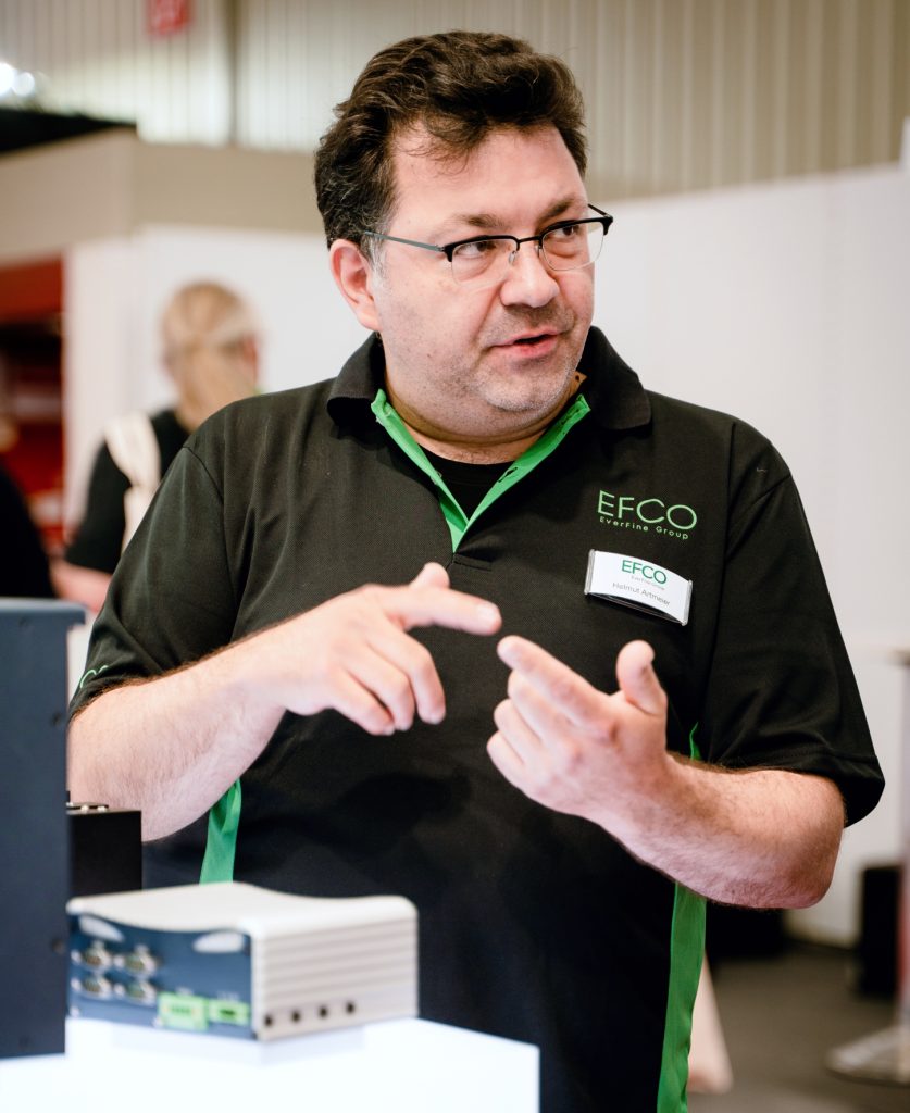 Router vs. Edge-PC 1 Helmut Artmeier Messe PR