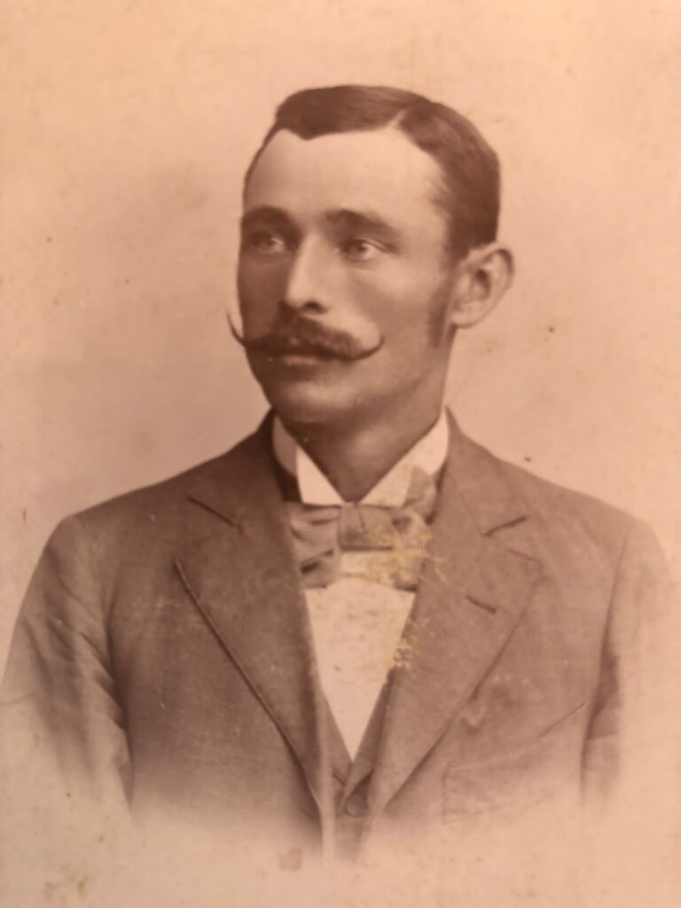 298858 240115 Unternehmensgruender Johannes Schimscha1