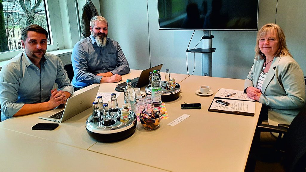 Die Brückenbauer 1 Thomas Hilz (l.)und Thomas Rummel (r.) leiten gemeinsam die Geschäfte von Softing Industrial Automation in Haar bei München.