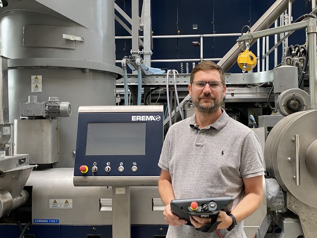 Blinde Flecken 2 Martin Kienbauer,
Leiter der Automatisierung
bei Erema mit Keba-Bediengeräten