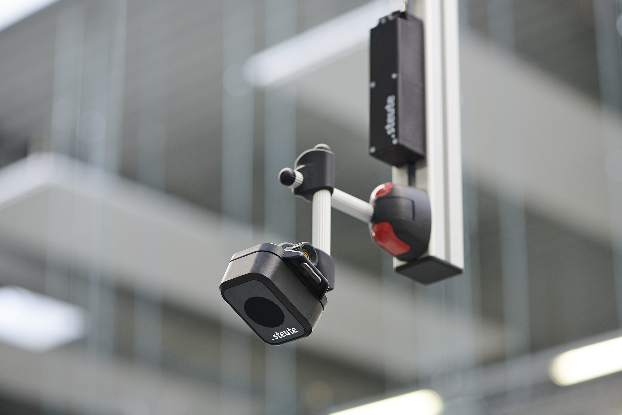 Funk-Lasersensor hat alles im Blick(feld)