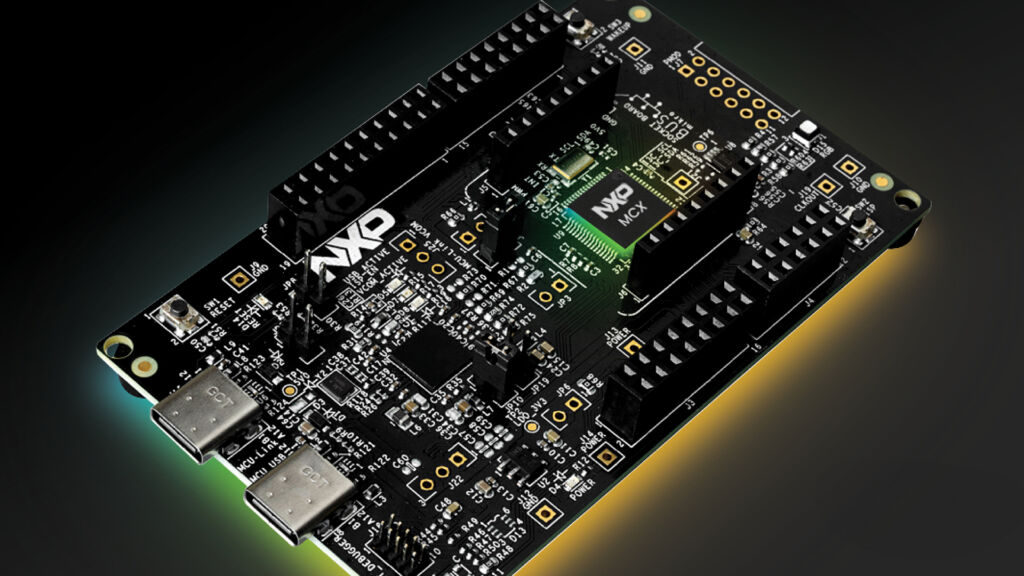 Damit lassen sich intelligente Edge-Anwendungen besser entwickeln 2 Das FRDM-Entwicklungsboard von NXP ist eine skalierbare Hardware-Plattform, die von der MCUXpresso Developer Experience unterstützt wird.