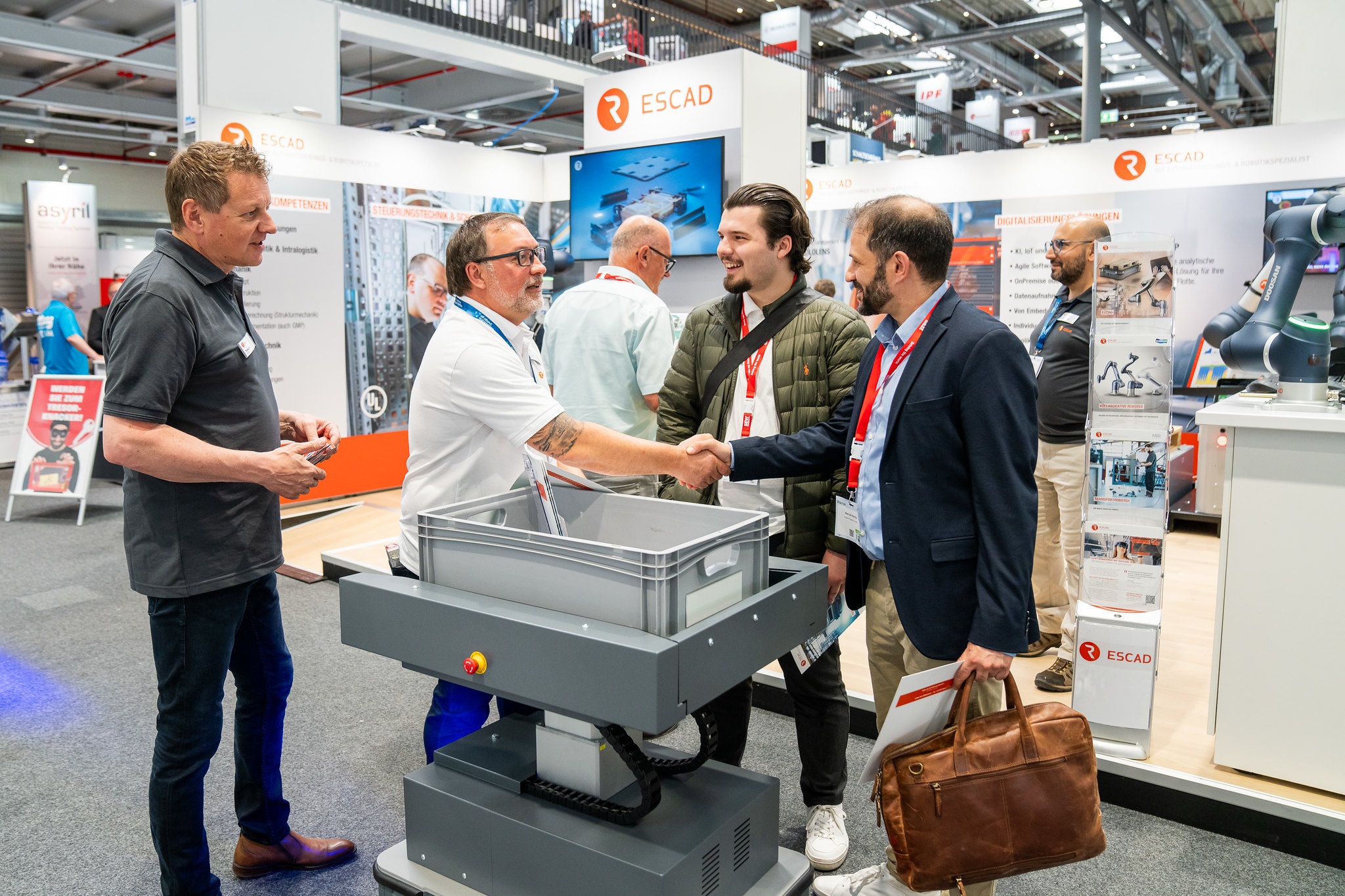 Besucher- und Ausstellerplus bei der dritten All About Automation in Heilbronn 9 Besucher- und Ausstellerplus bei der dritten All About Automation in Heilbronn