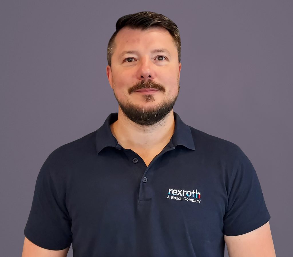 Zwischenkreis – mehr als nur ein Puffer? 7 Die intelligente
Nutzung mit Bremsenergie bietet
Möglichkeiten zur
aktiven Leistungs- und Energieflusssteuerung.
Steffen Kunkel
Bosch Rexroth