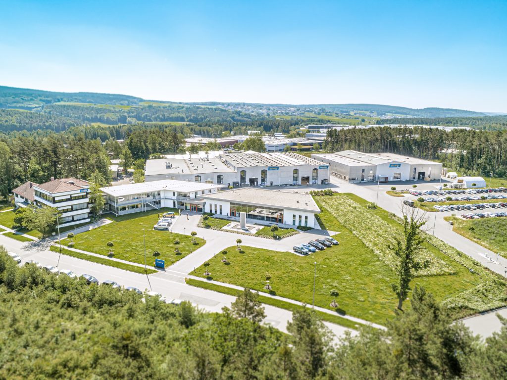 Alles läuft automatisiert 1 web 329738 U Luftaufnahme Firmengelaende