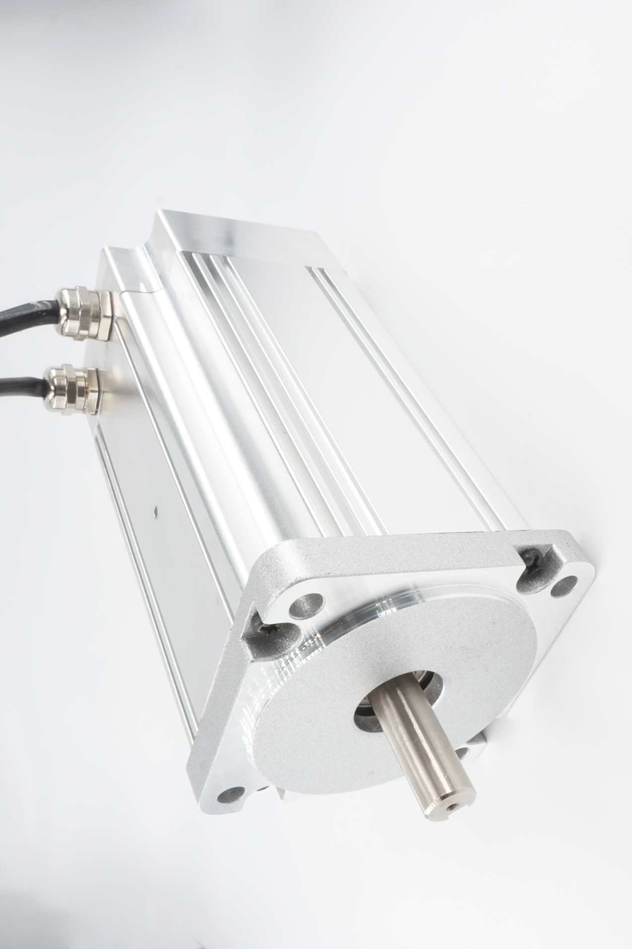 Hightorque-Motoren in IP65 10 Hightorque-Motoren in IP65