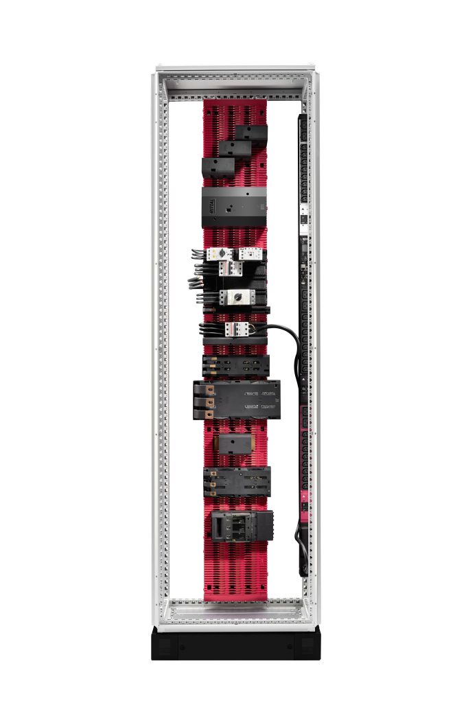 Mehr PS auf der Schiene 2 Das RiLineX-Board lässt sich nicht nur quer über
angereihte Schaltschränke hinweg aufbauen,
sondern auch vertikal, etwa für IT-Anwendungen.