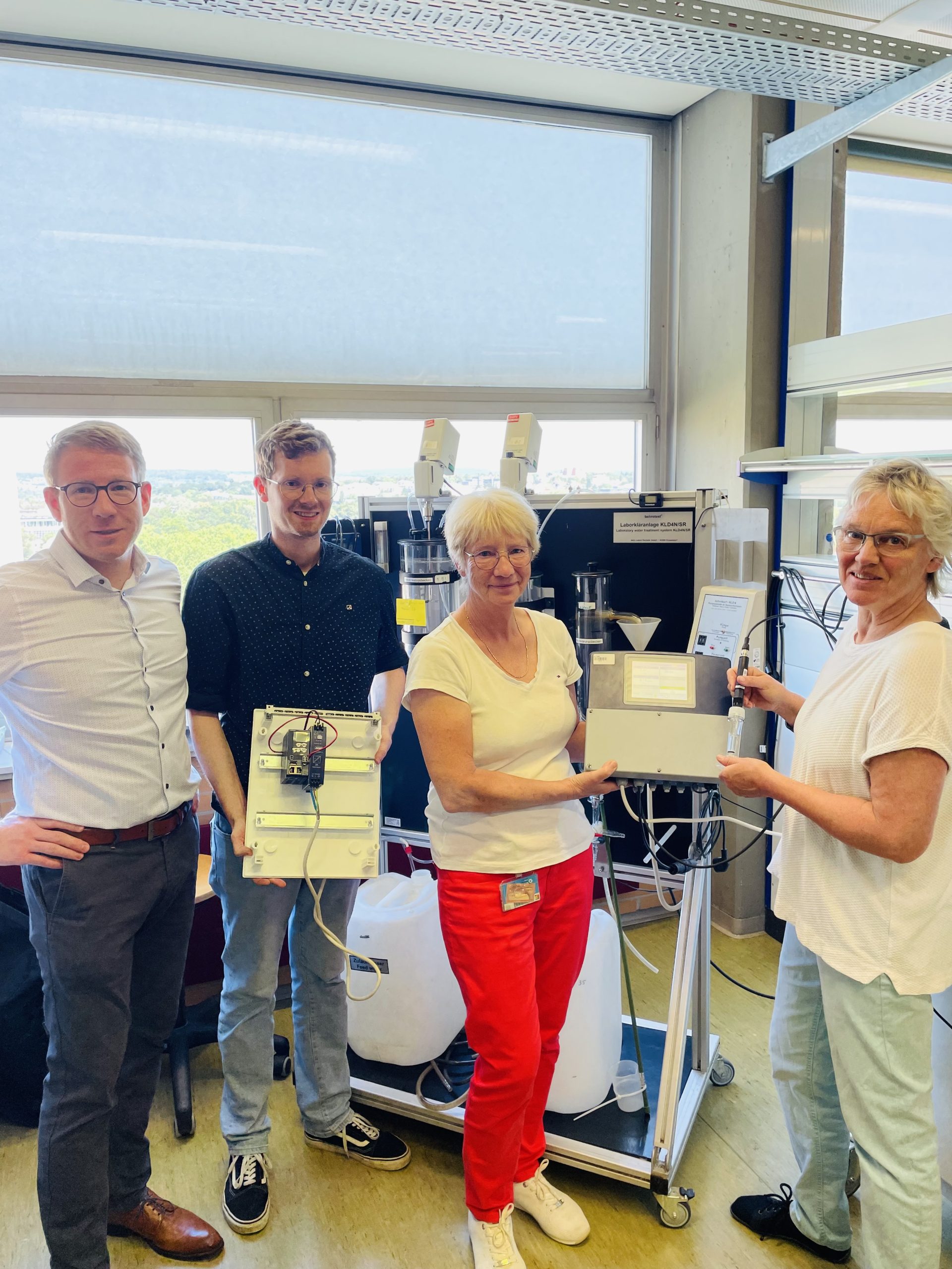 Daten vom Sensor bis zur Jumo Cloud 6 Daten vom Sensor bis zur Jumo Cloud