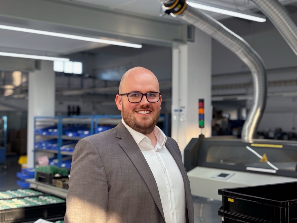 IP65 Sicherheitsrelais und sicheres Koppelrelais 4 Lucas Krönert: "Die ersten zwei Varianten sind nur der Beginn einer neuen Produktfamilie, die bald auch um leistungsfähigere Versionen ergänzt werden soll."