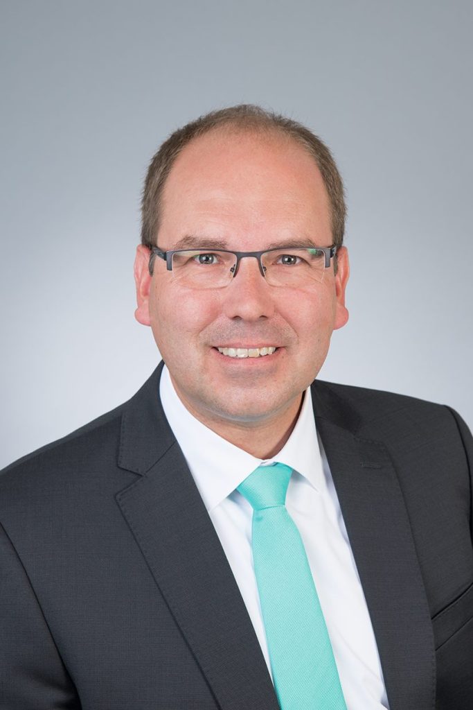 Cyber-Check für die Industrie: Zwingt der CRA zum Umdenken? 6 Die größte
Herausforderung
ist der
Fachkräftemangel.
Carsten Bokholt,
Helmholz