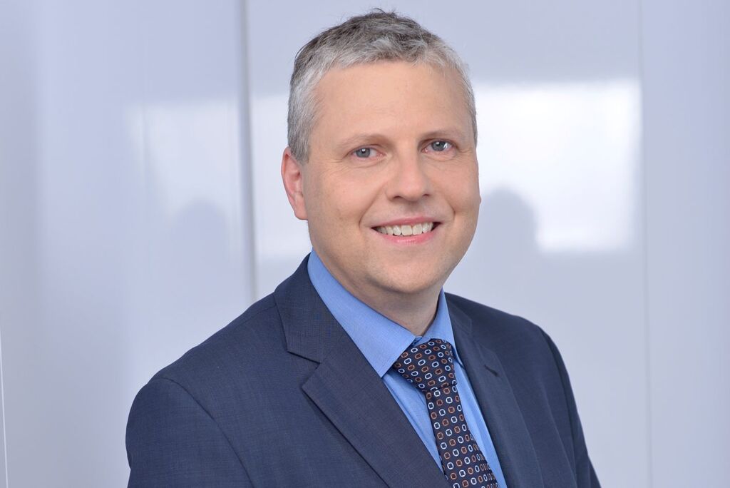 Die CRA Compliance muss f&uuml;r alle ein zentraler Punkt w&auml;hrend des Produktlebenszyklus sein.
Stefan Bamberg, 
Wibu-Systems