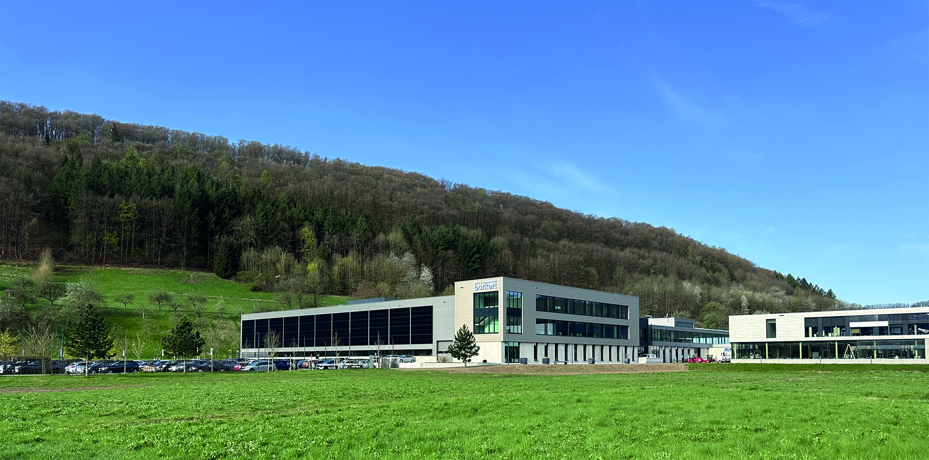 Bürkert weiht Kompetenzzentrum ein