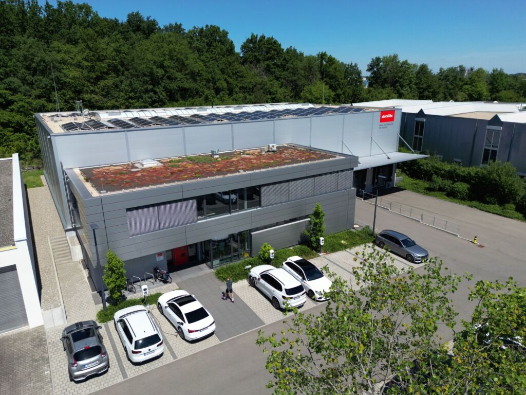 Vier Jahrzehnte im Wandel der Messtechnik: „Wir liefern den Unterschied“ 2 DataTec ist Europas größter Fachdistributor für Mess- und Prüftechnik.