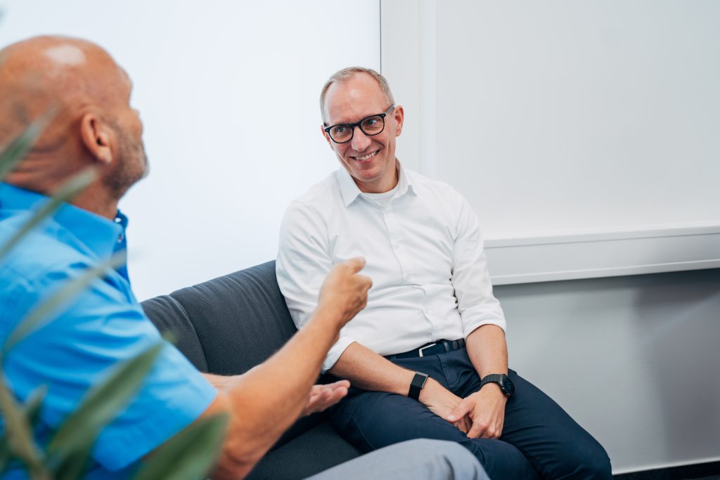 Mit Flexibilität und Fachwissen komplexe Automatisierungslösungen realisieren 3 Axel Hessenkämper
"Mit Project Solutions können wir als Generalunternehmer zusammen mit unseren Solution Partnern Gesamtlösungen anbieten - weil wir die Kompetenz, die Produkte und den Marktzugang haben."