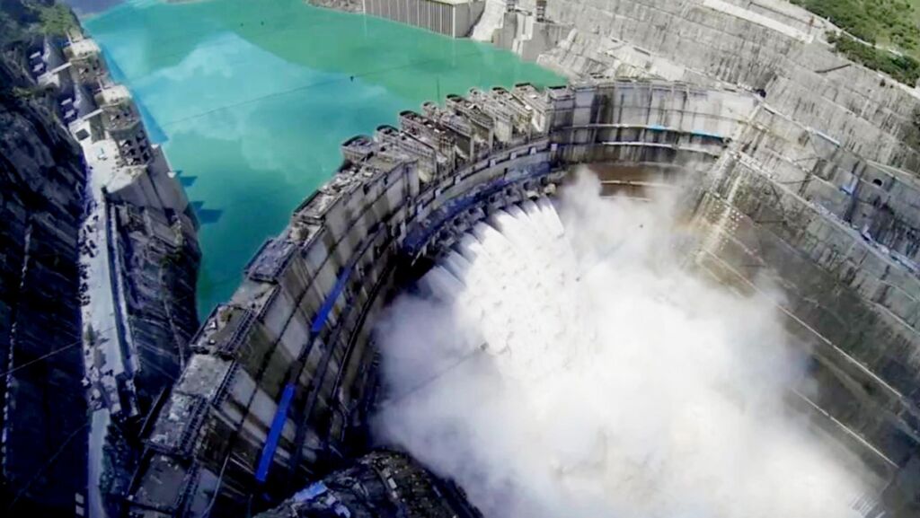 Sensoren und Messgeräte sichern Stromerzeugung aus Wasserkraft in China 2 Wudongde von oben RGB 213x120mm 300dpi